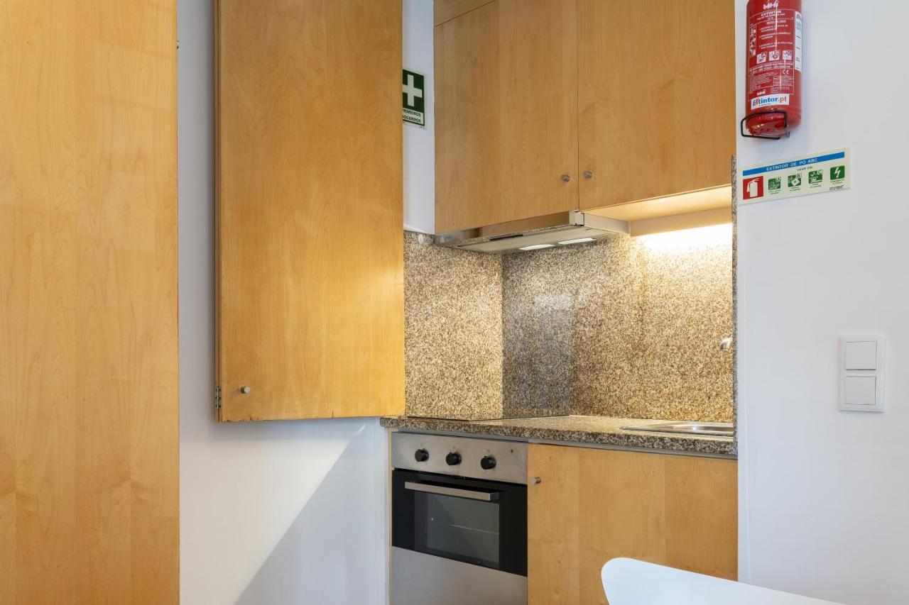 Host Wise - Modern Studios With Terrace - Walk Everywhere Porto Exterior photo